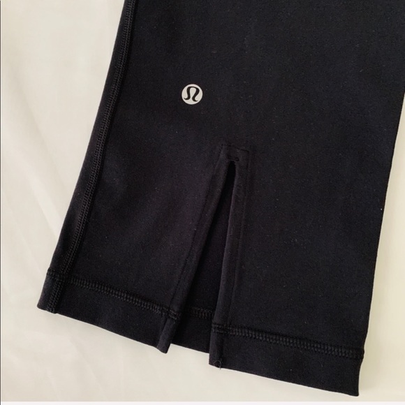 Lululemon Capri crop leggings Tadasana with back slit Sz 8 black - Picture 8 of 16